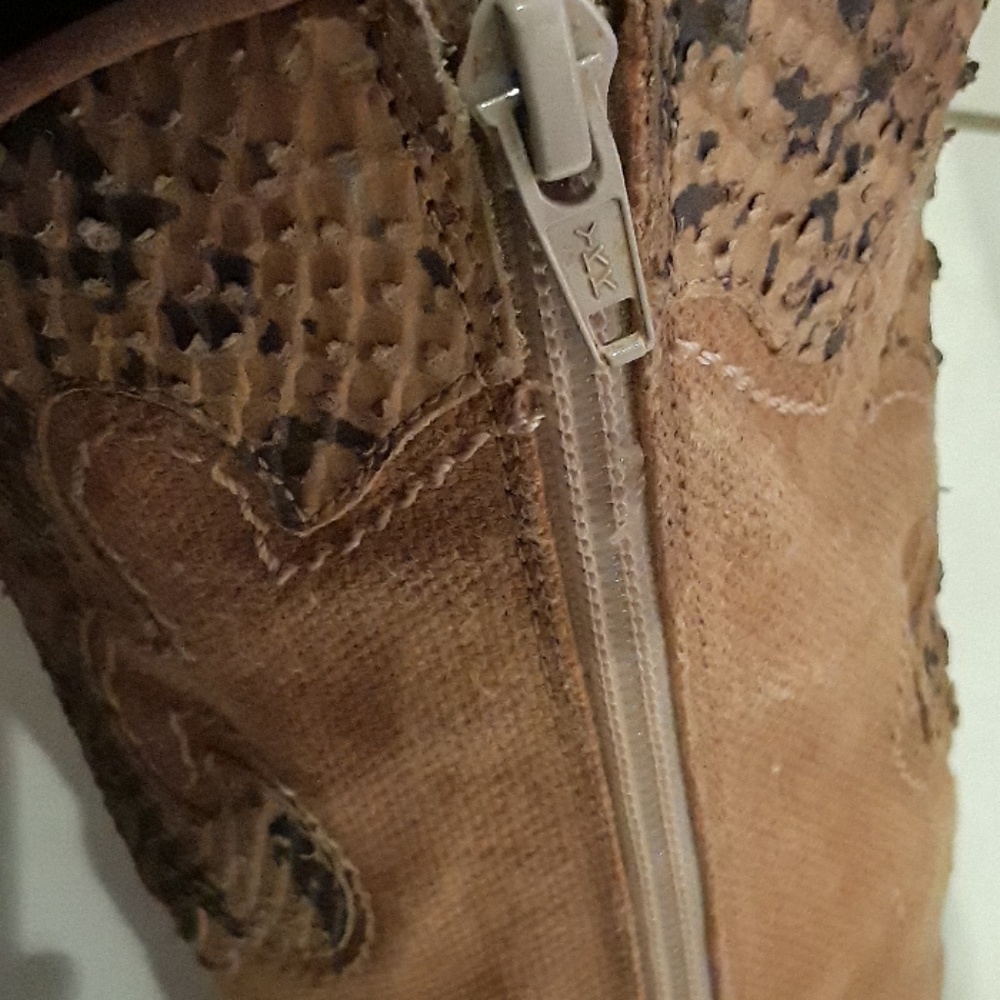 Cowboy boots for women, size 7 - Picture 6 of 8
